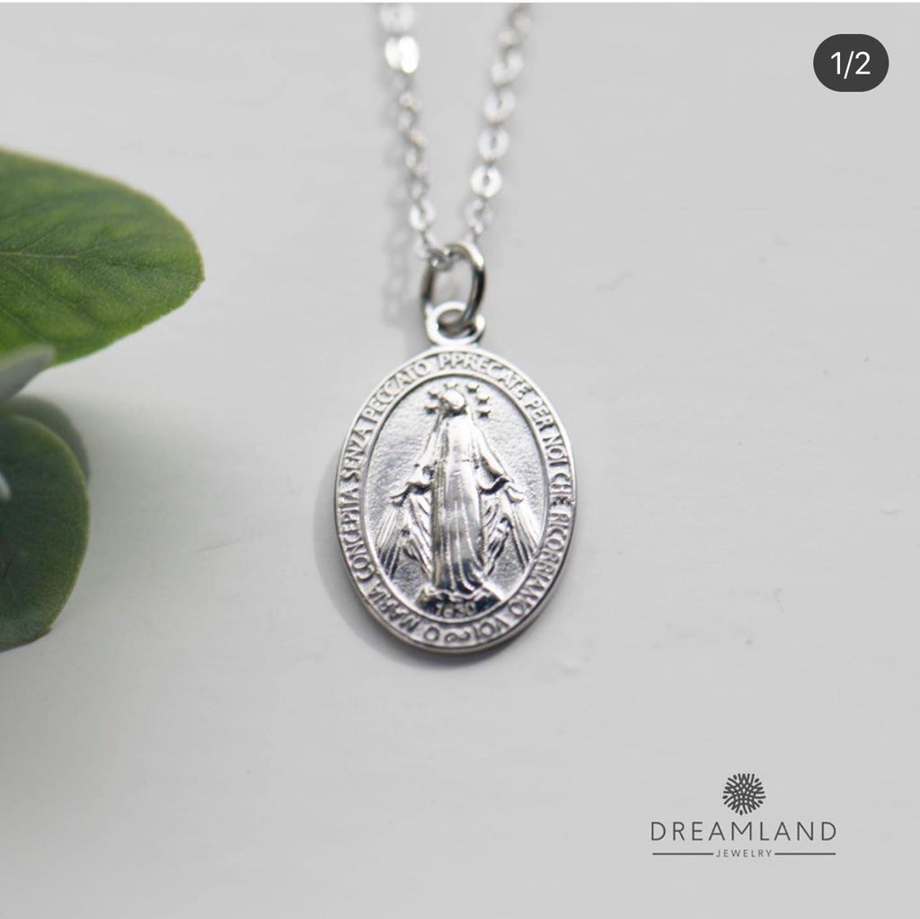 Collar cadena con pendiente de la virgen Maria color plata