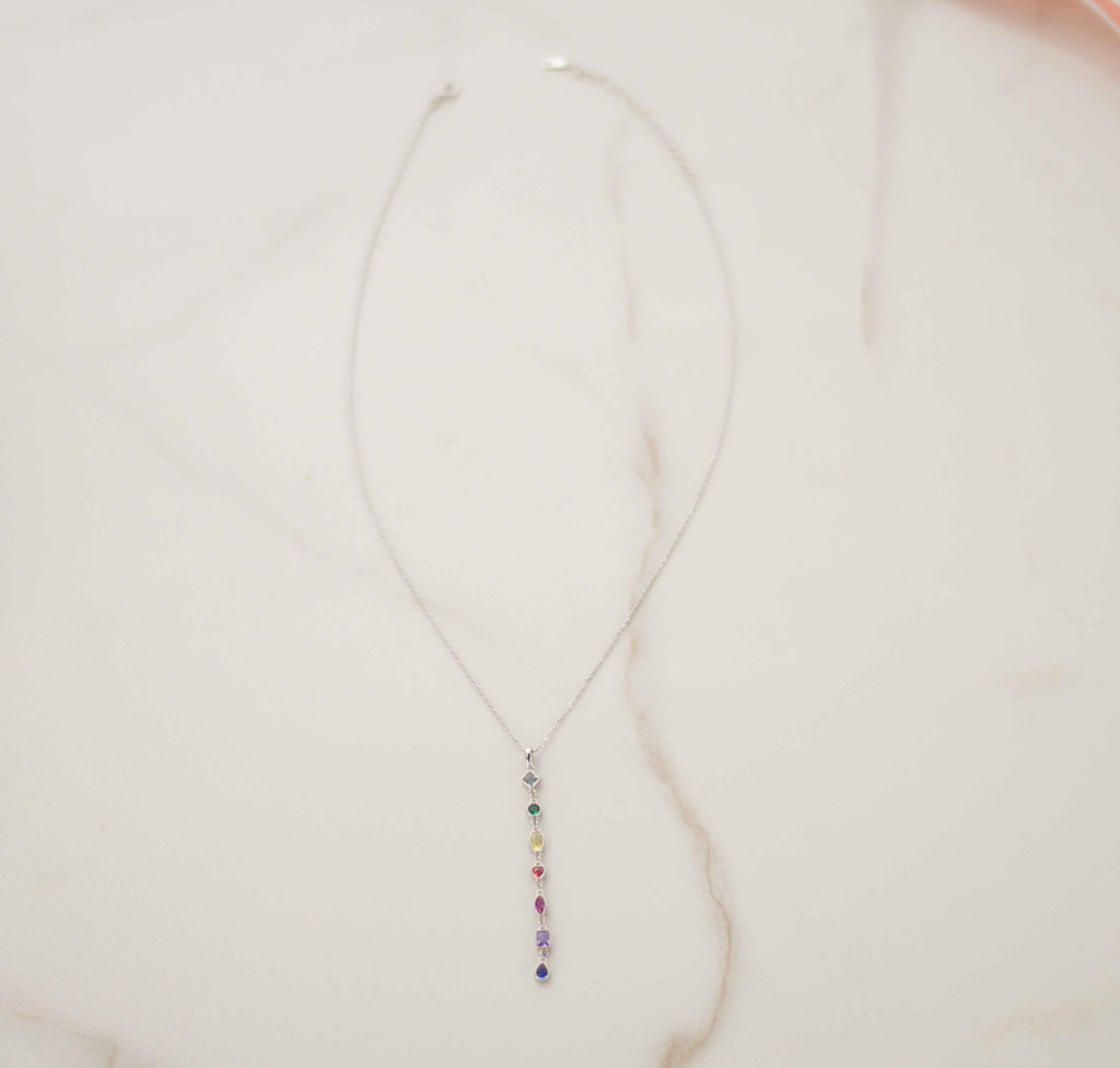 Collar con cadena y pendiente de piedras de colores en plata 925