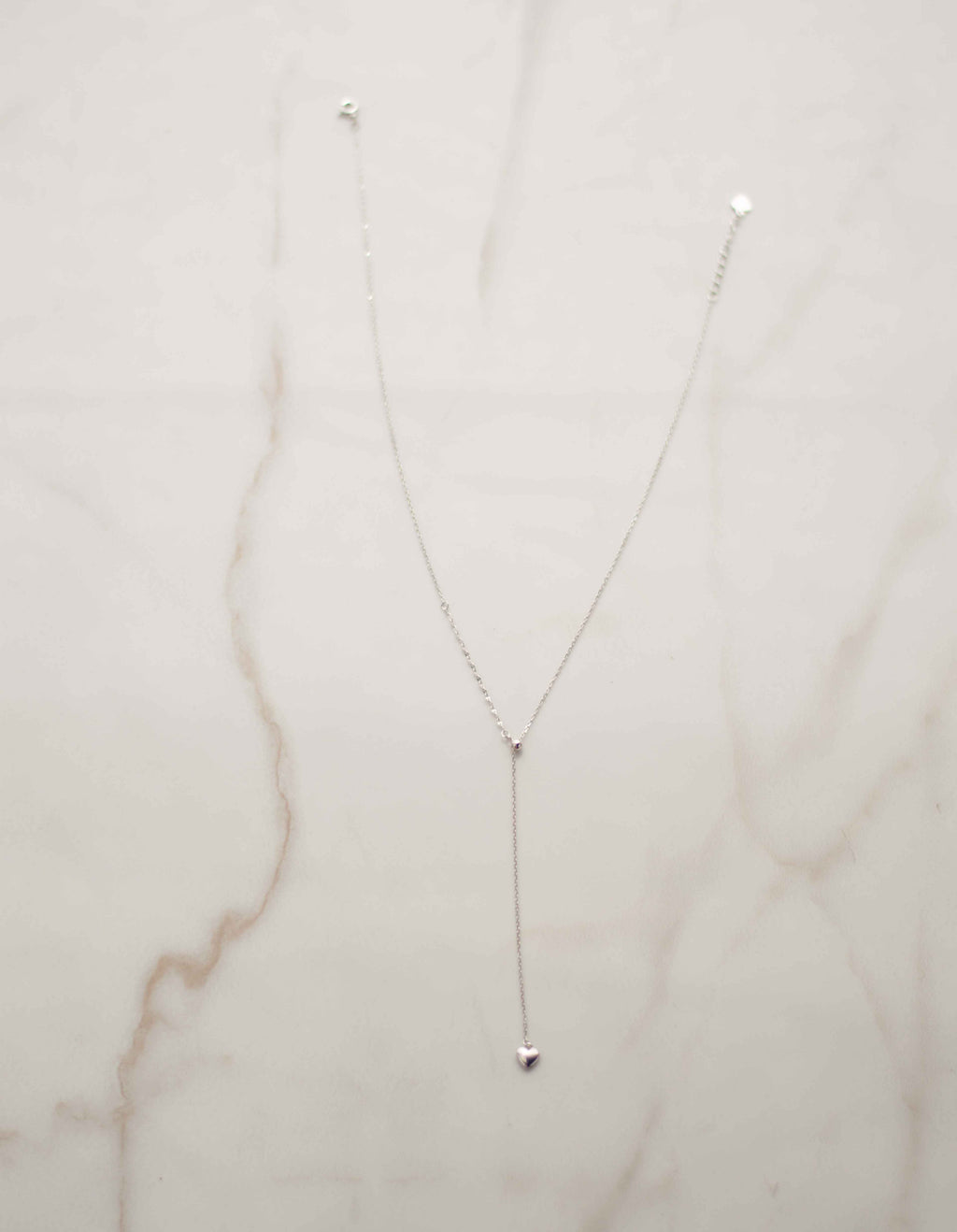 Collar con cadena y pendiente de cadena con corazón pequeño en plata 925 completo
