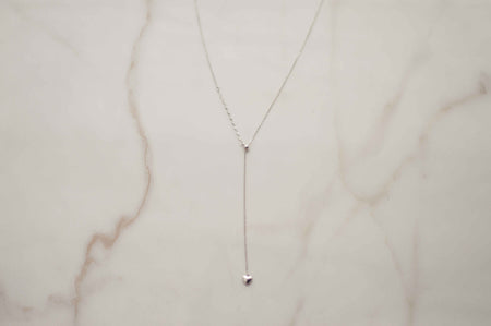 Collar con cadena y pendiente de cadena con corazón pequeño en plata 925